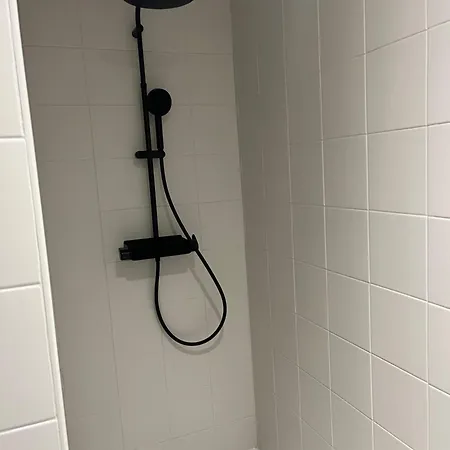 לינה וארוחת בוקר La Val 3*