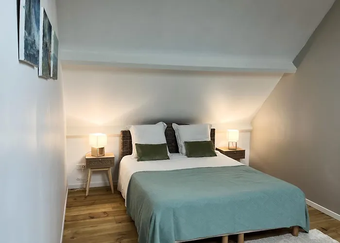 Couette-café La Val 3*